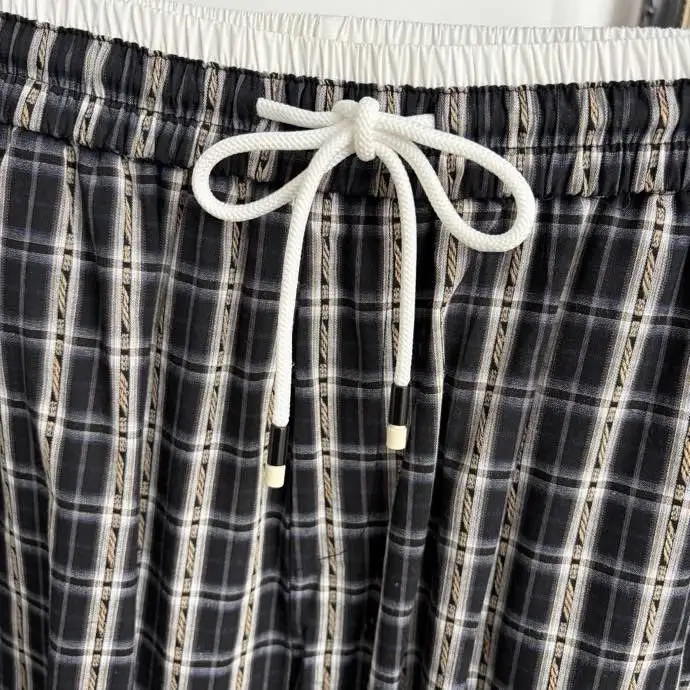 Chanel Pants women's — Photo 3
