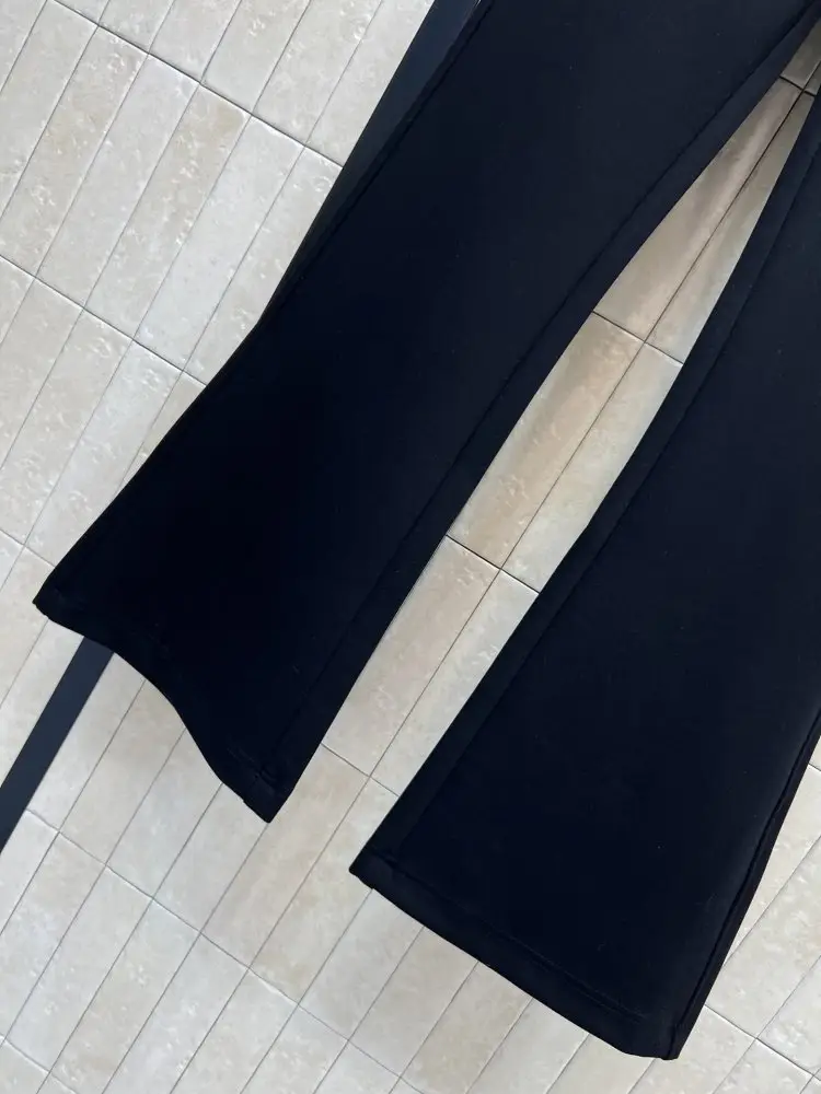 Chanel Pants women's — Photo 4
