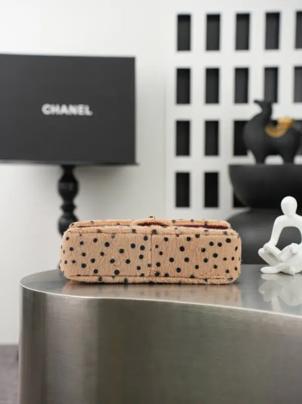Chanel Плюшева сумка з леопардовым принтом 25 см — Фото 4
