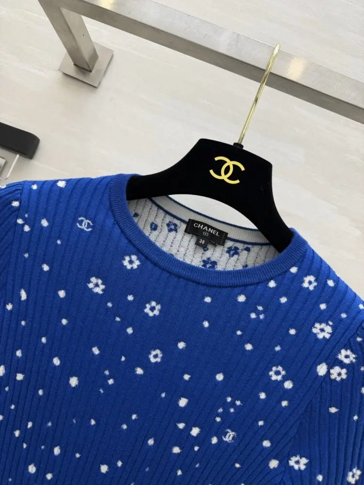 Chanel Свитер женский — Фото 4