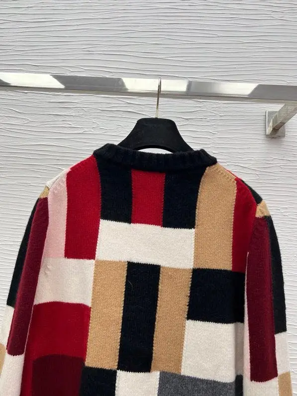 Chanel Светр жіночий — Фото 4