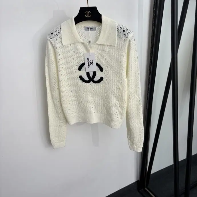 Chanel — Pullover knitted
