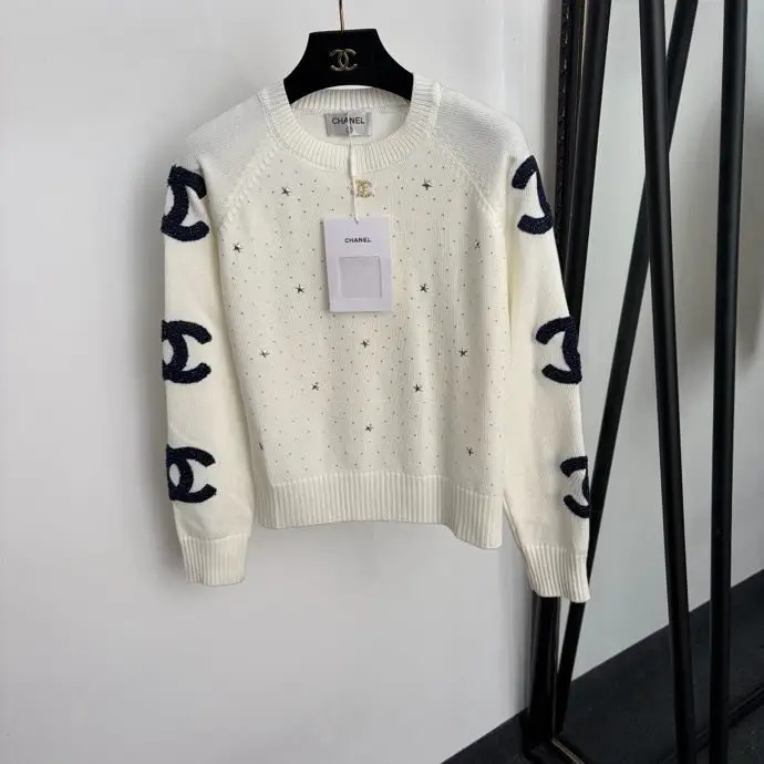 Chanel — Pullover women's