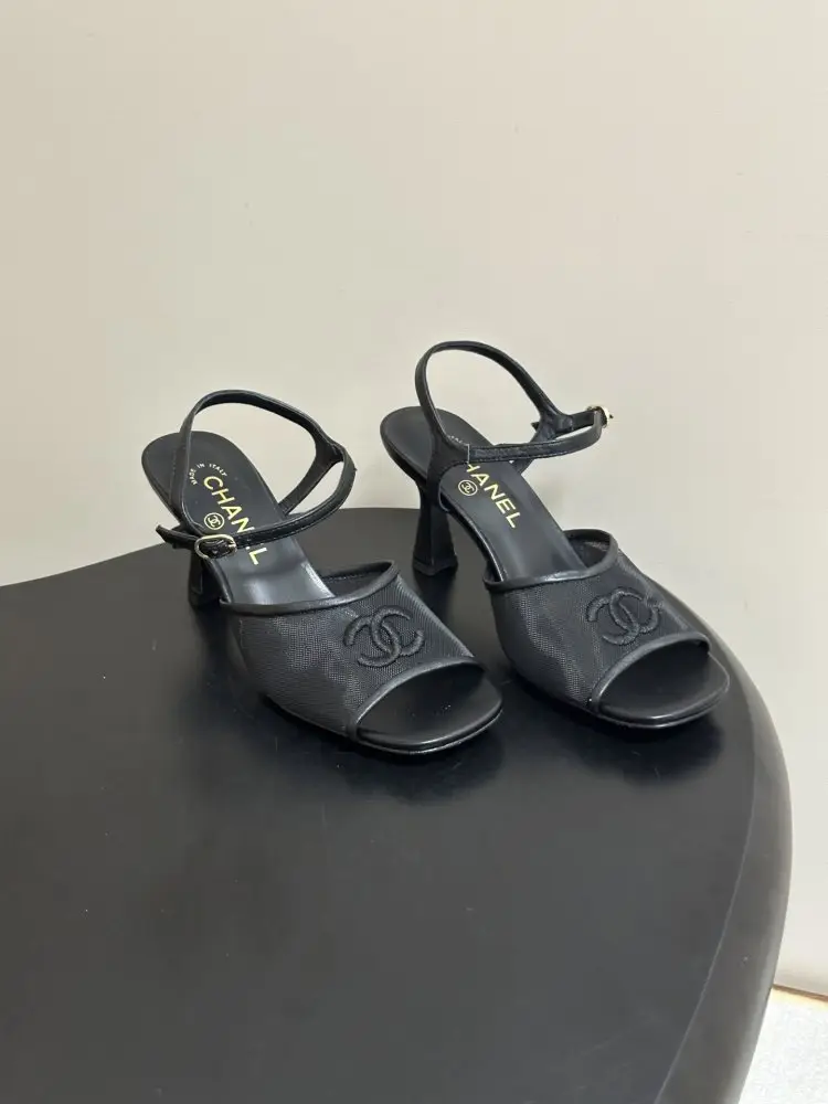 Chanel — Босоніжки