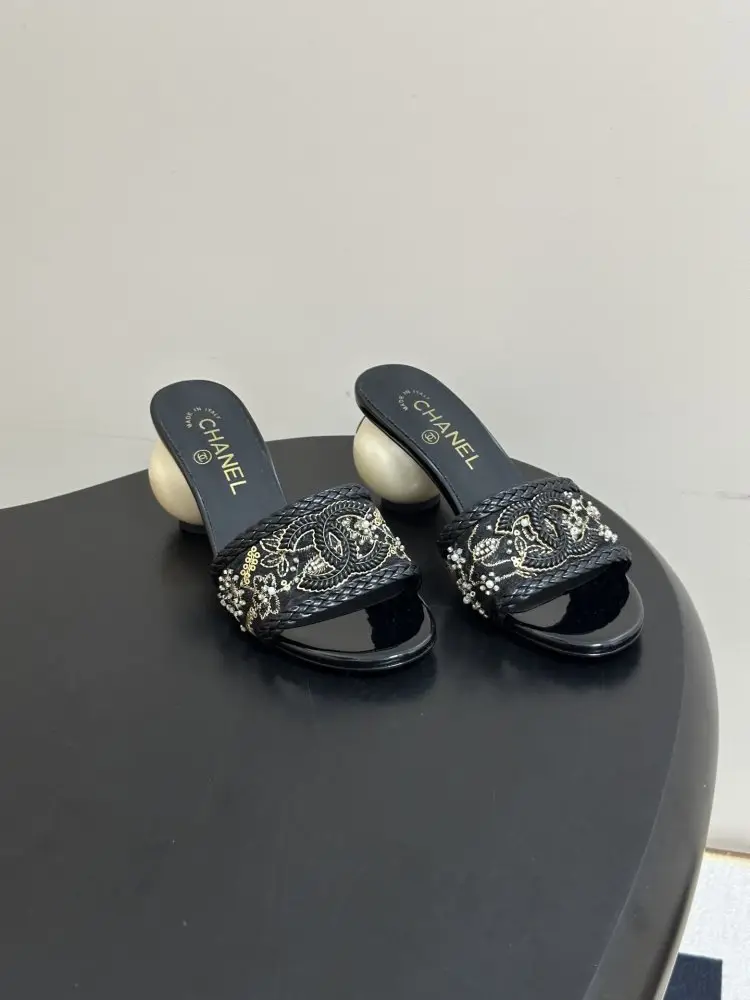 Chanel — Босоніжки