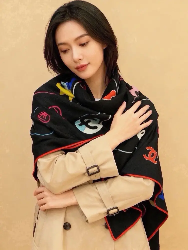Chanel Scarf of cashmere — Photo 3