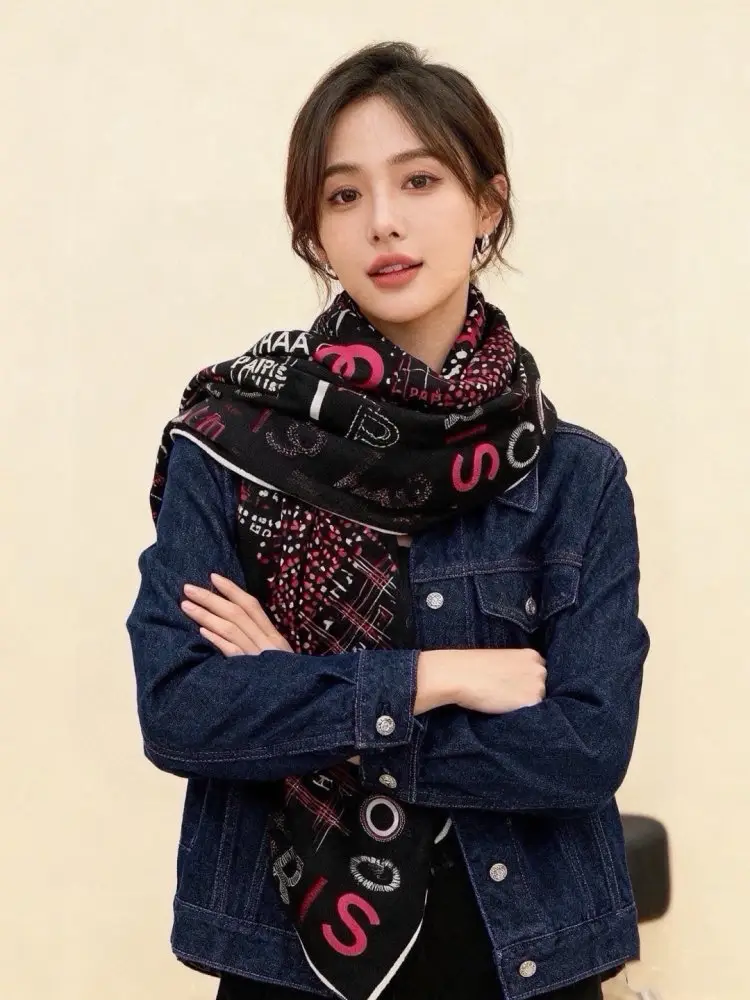 Chanel Scarf of cashmere — Photo 3