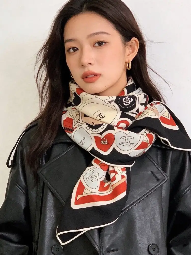 Chanel Scarf of cashmere — Photo 3