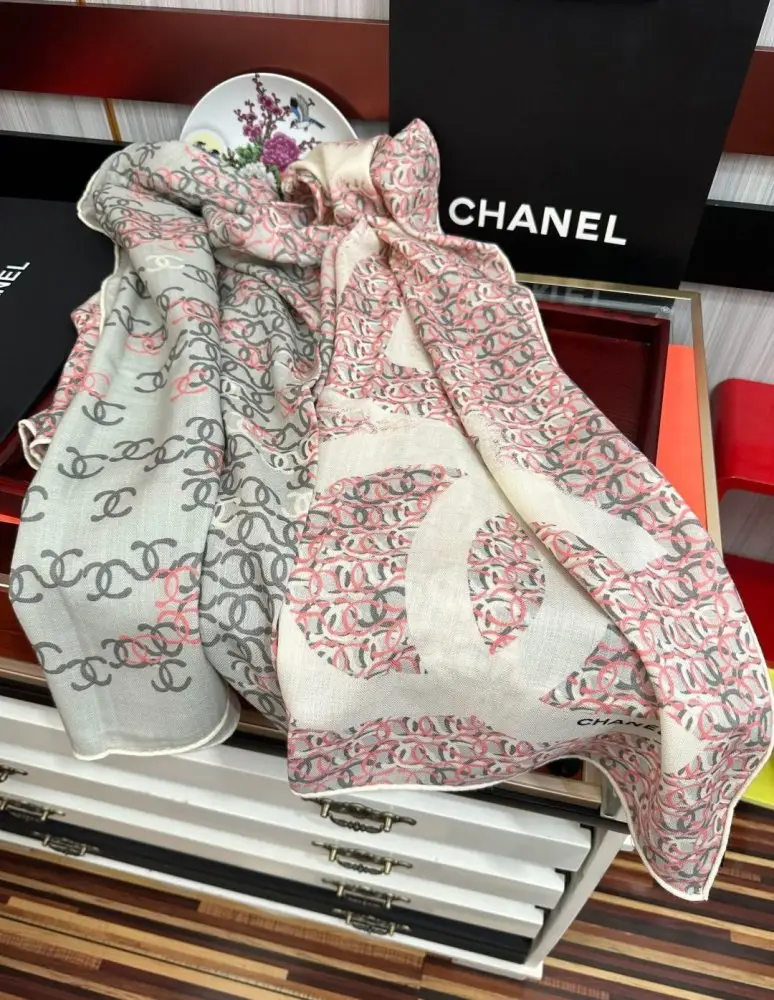 Chanel Шарф з кашеміру — Фото 5