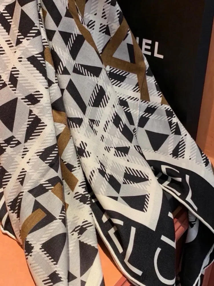 Chanel Шарф з кашеміру — Фото 5