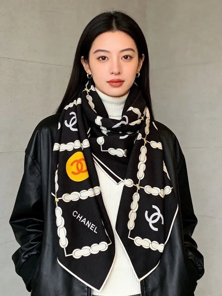 Chanel Shawl velvet — Photo 2