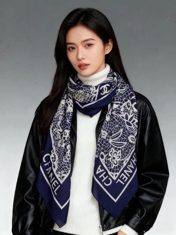 Chanel Шаль оксамитова — Фото 2