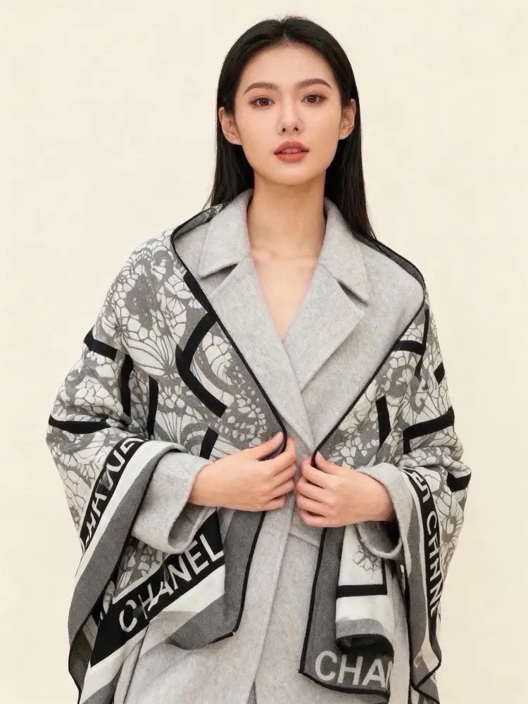 Chanel Шаль оксамитова — Фото 3