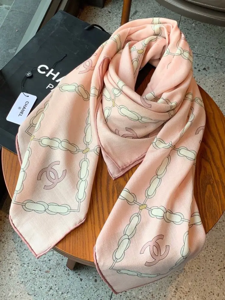 Chanel Шаль оксамитова — Фото 4