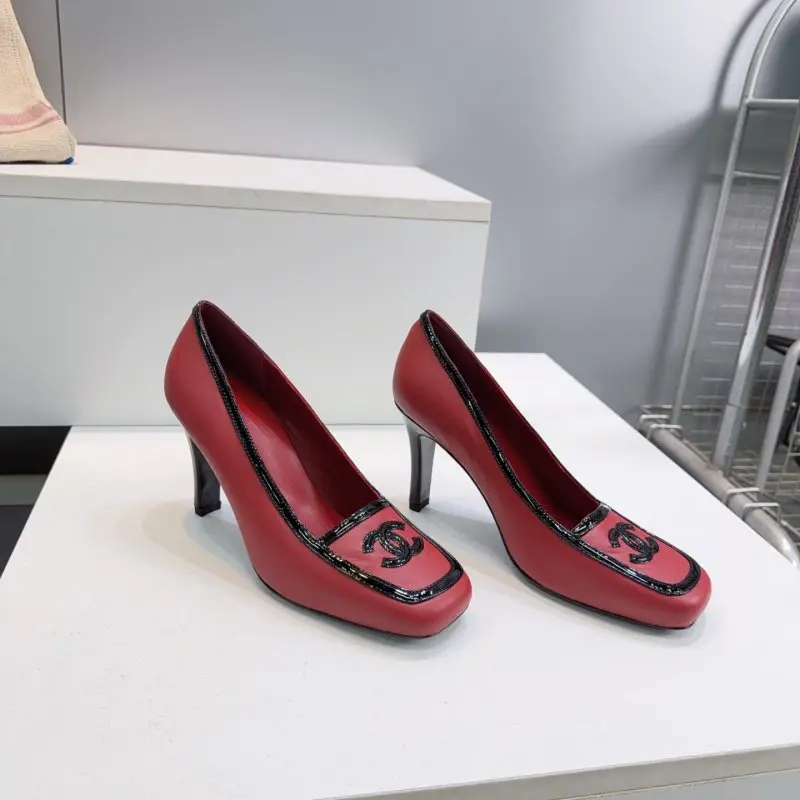 Chanel — Туфли лодочки с квадратным носком