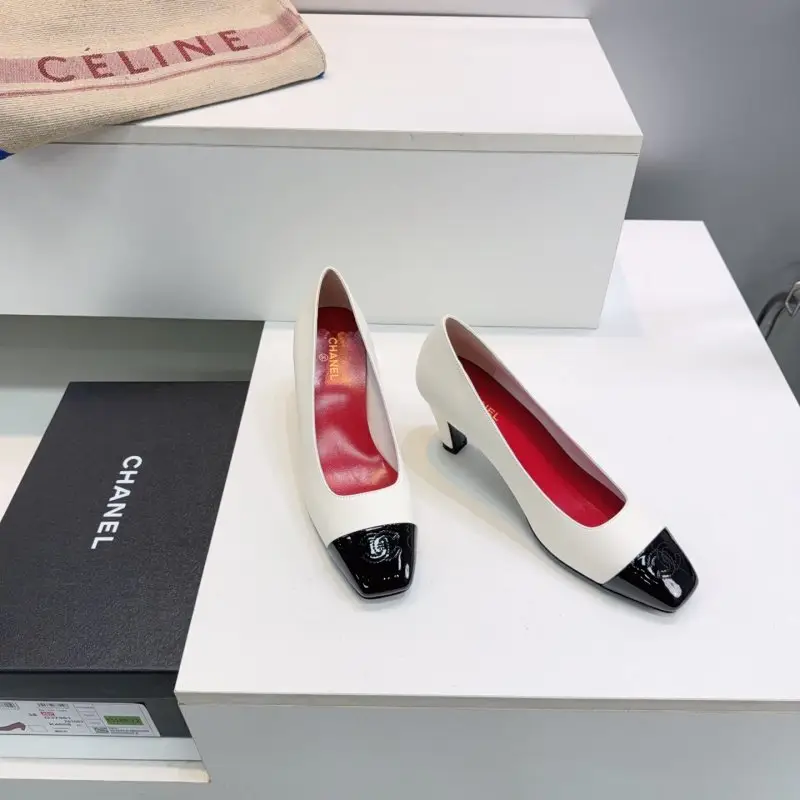 Chanel Shoes boats from square the toe — Photo 2