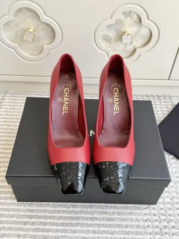 Chanel Туфли лодочки на высоком каблуке с квадратным носком — Фото 1