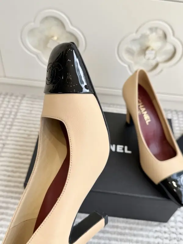 Chanel Туфлі човники на високому підборах з квадратним носком — Фото 5