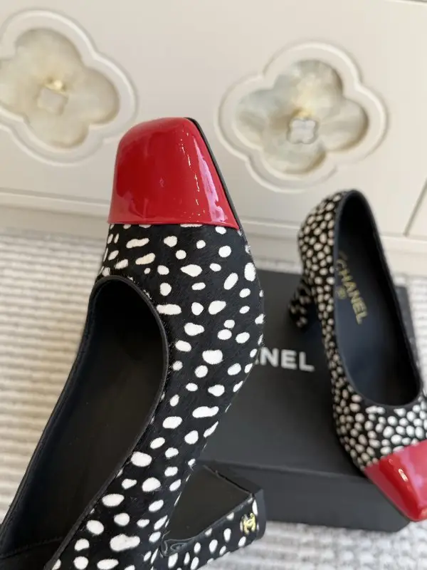 Chanel Туфли лодочки на высоком каблуке с квадратным носком — Фото 5