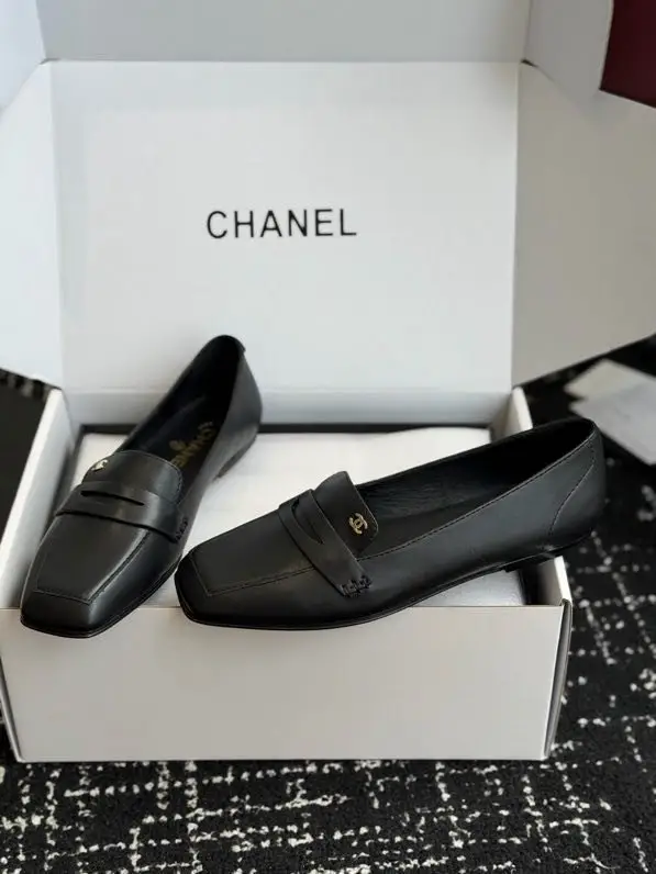 Chanel Туфли кожаные с квадратным носком — Фото 5