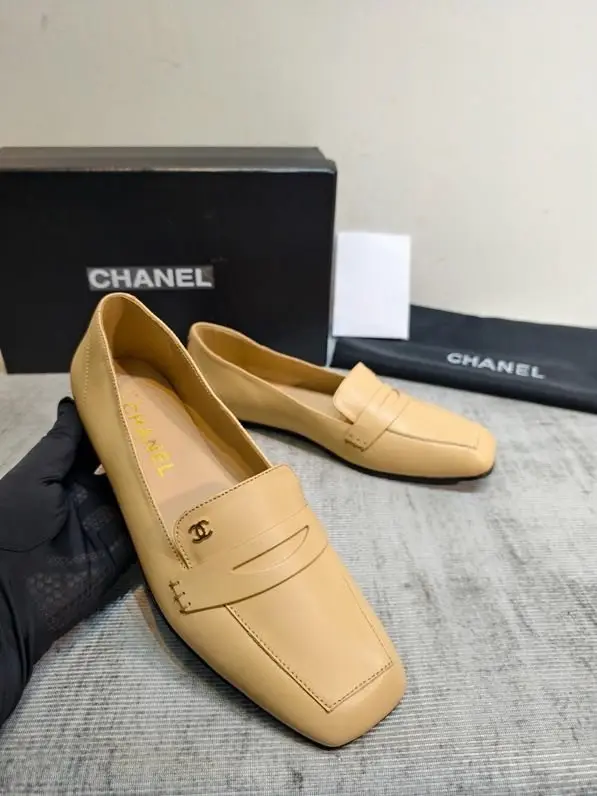 Chanel Туфлі лоферы жіночі — Фото 1