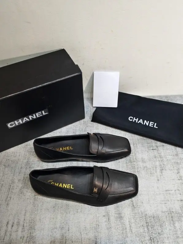 Chanel Туфлі лоферы жіночі — Фото 3