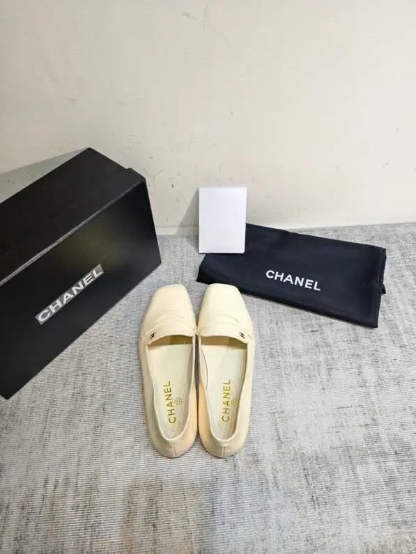 Chanel Туфлі лоферы жіночі — Фото 5