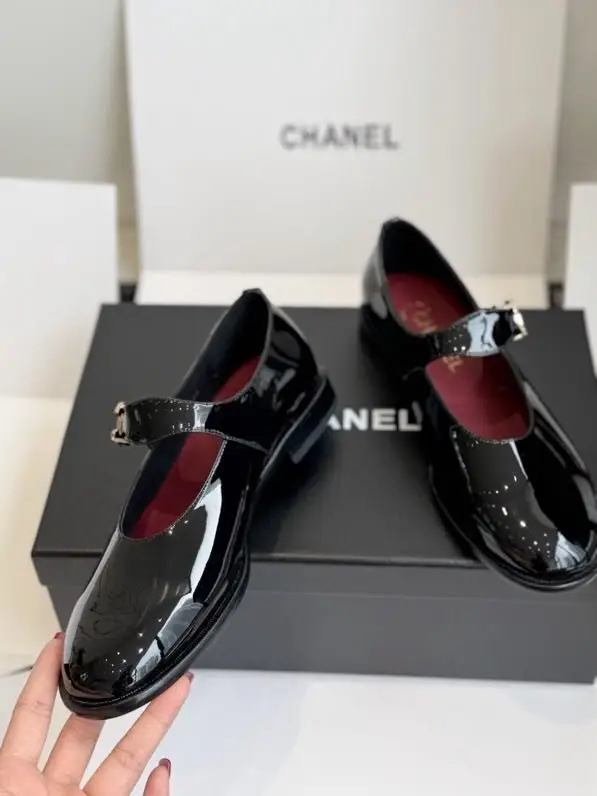 Chanel Shoes Mary Jane — Photo 2