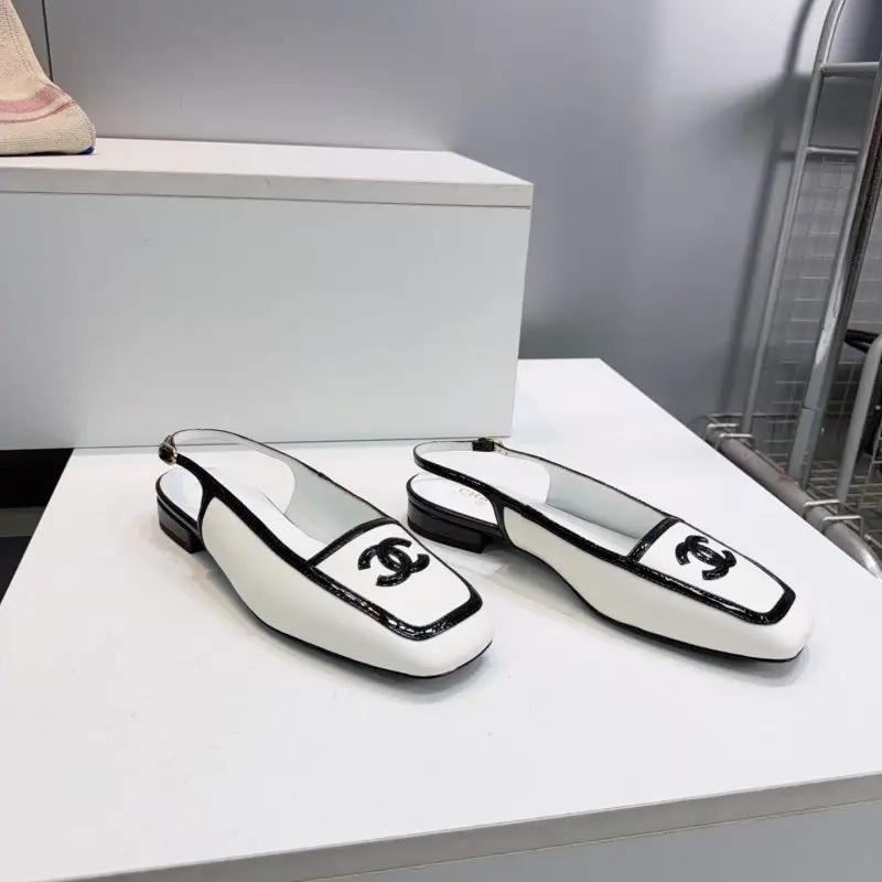 Chanel — Туфли слингбэки с квадратным носком