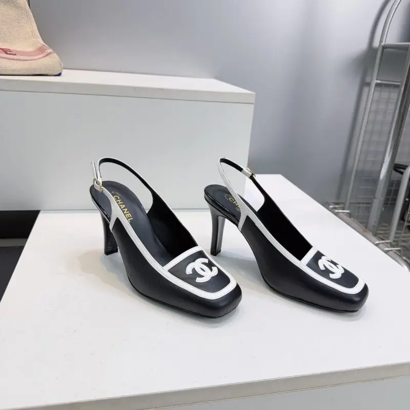 Chanel — Туфли слингбэки с квадратным носком
