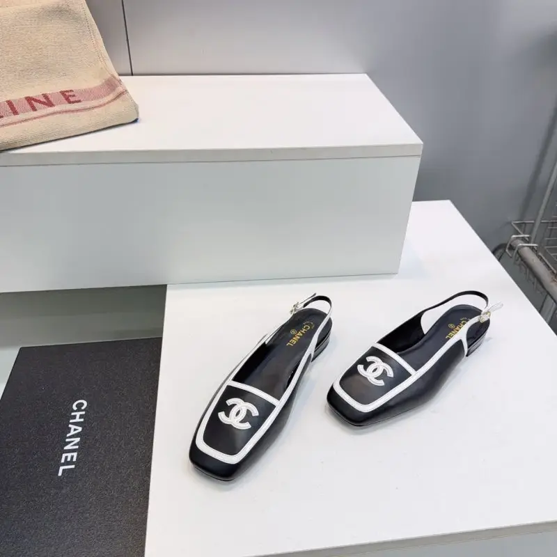 Chanel Туфлі слингбэки з квадратним носком — Фото 3