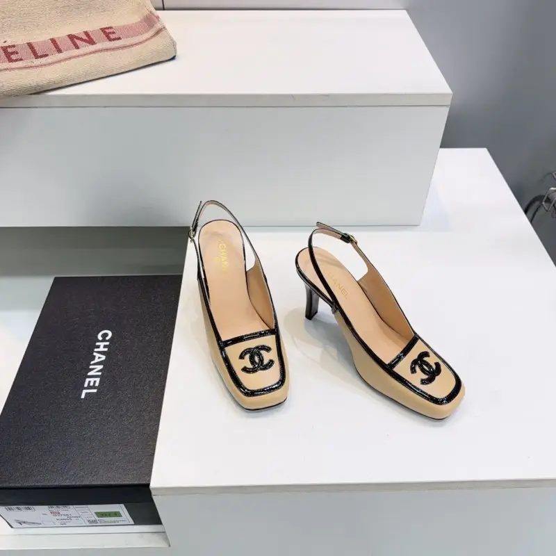 Chanel Туфлі слингбэки з квадратним носком — Фото 3