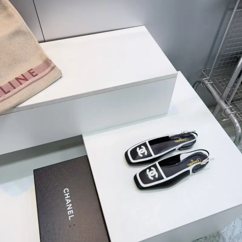 Chanel Туфлі слингбэки з квадратним носком — Фото 4