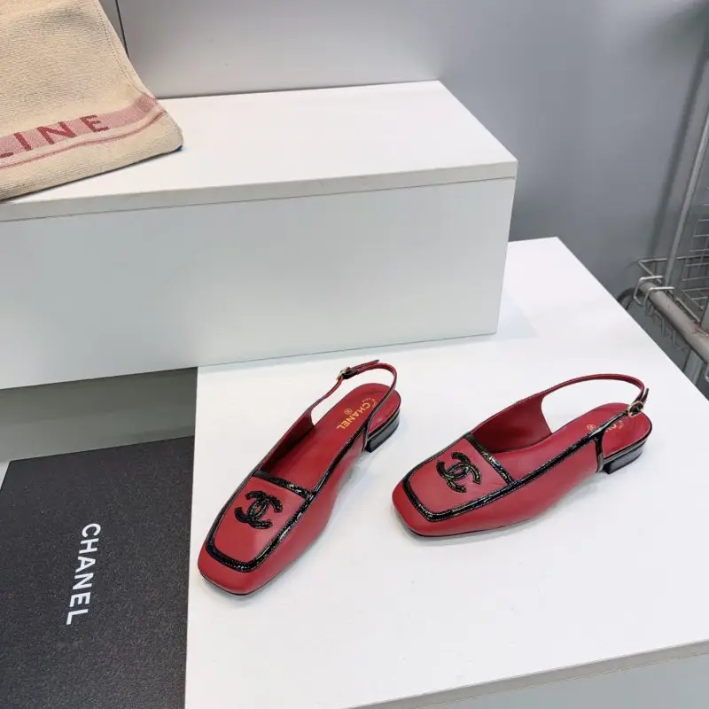 Chanel Туфлі слингбэки з квадратним носком — Фото 4