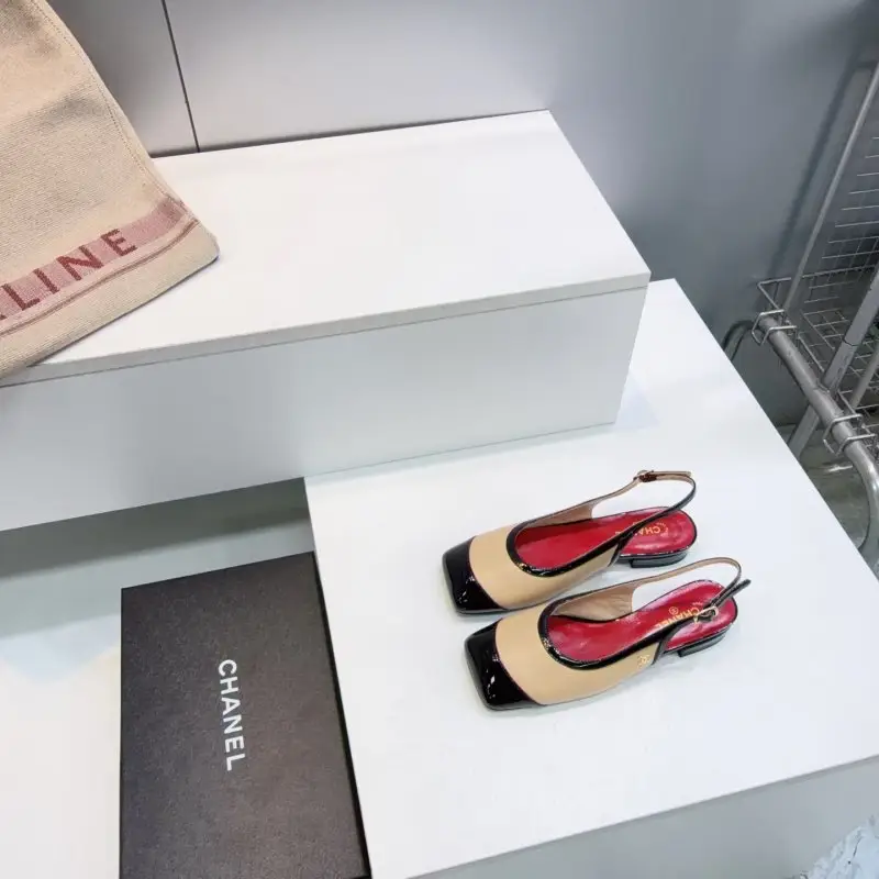 Chanel Туфлі слингбэки з квадратним носком — Фото 4