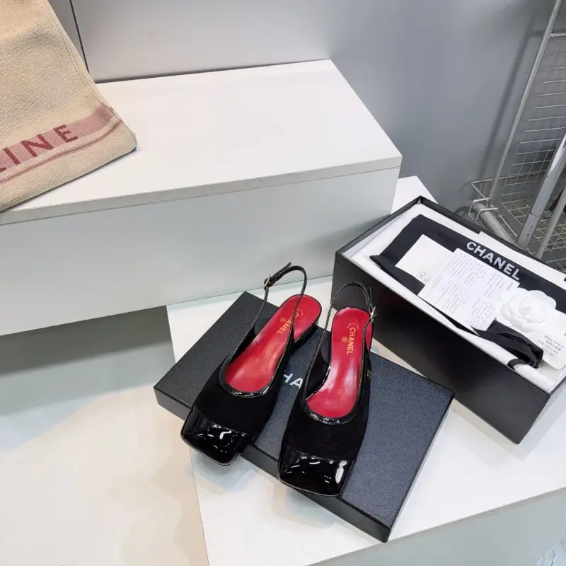 Chanel Туфлі слингбэки з квадратним носком — Фото 5