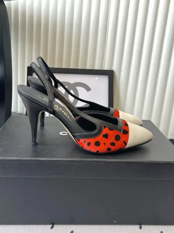Chanel Shoes слингбэки on high heel — Photo 2