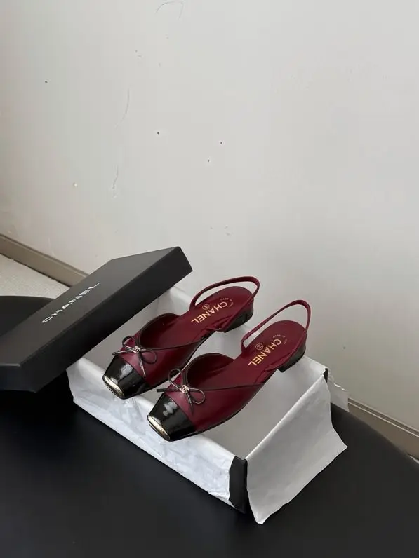 Chanel — Shoes women's from square the toe