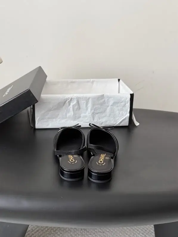 Chanel Shoes women's from square the toe — Photo 4