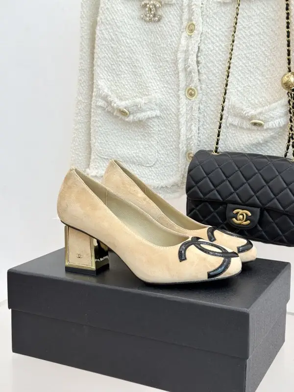 Chanel — Туфлі жіночі на масивному підборах