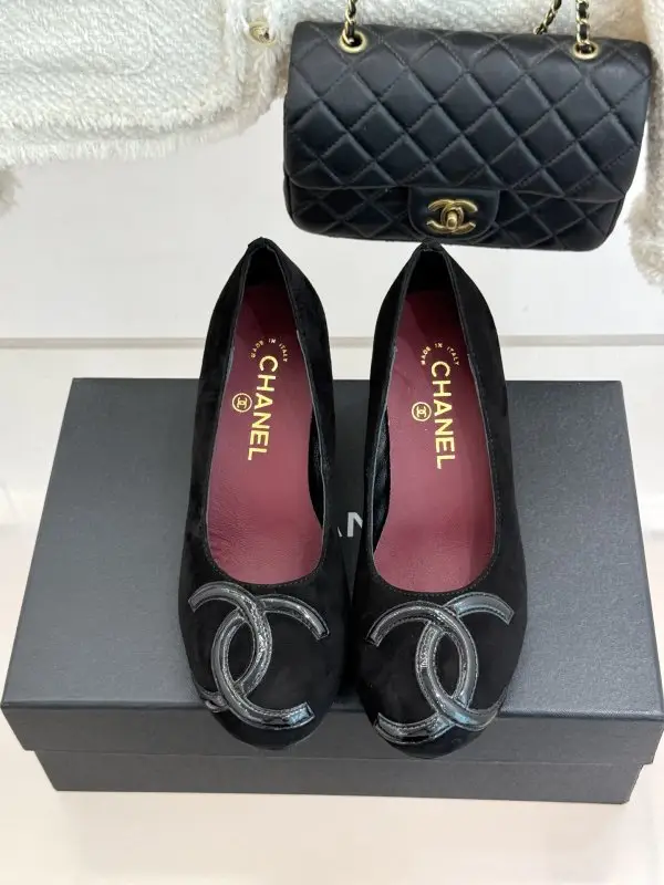 Chanel Туфлі жіночі на масивному підборах — Фото 4