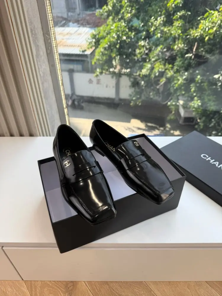 Chanel — Туфлі жіночі