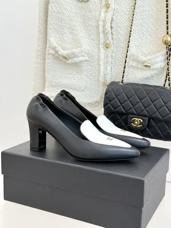Chanel — Туфлі жіночі