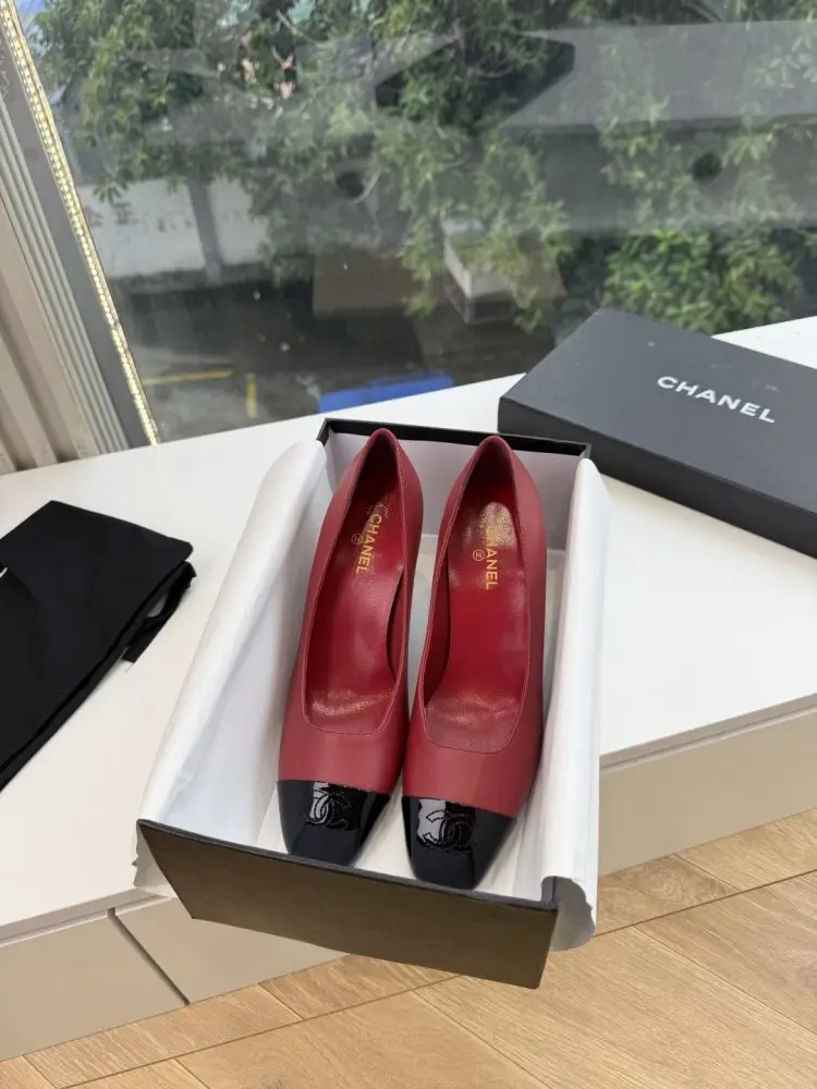 Chanel Туфли женские — Фото 1