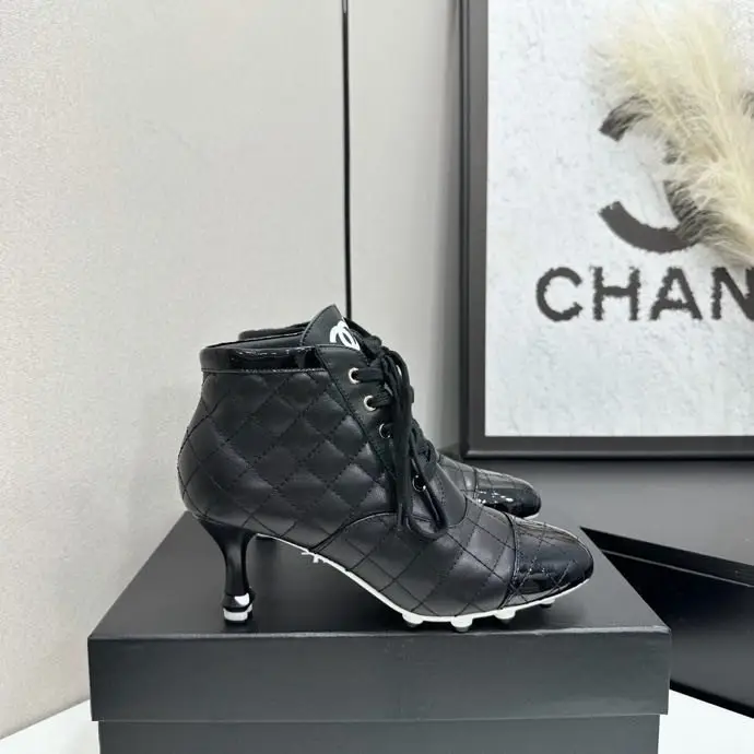 Chanel — Туфлі жіночі