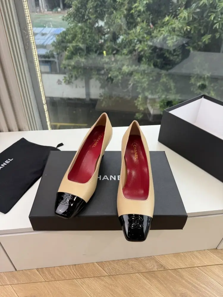 Chanel Туфли женские — Фото 1