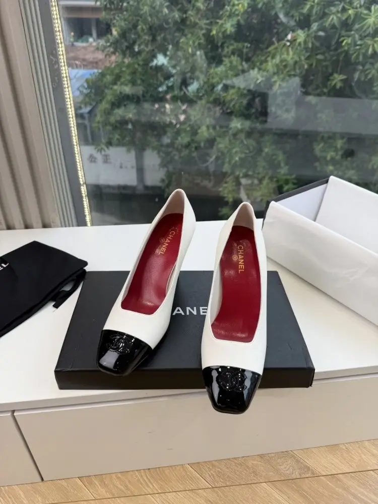 Chanel Туфлі жіночі — Фото 1