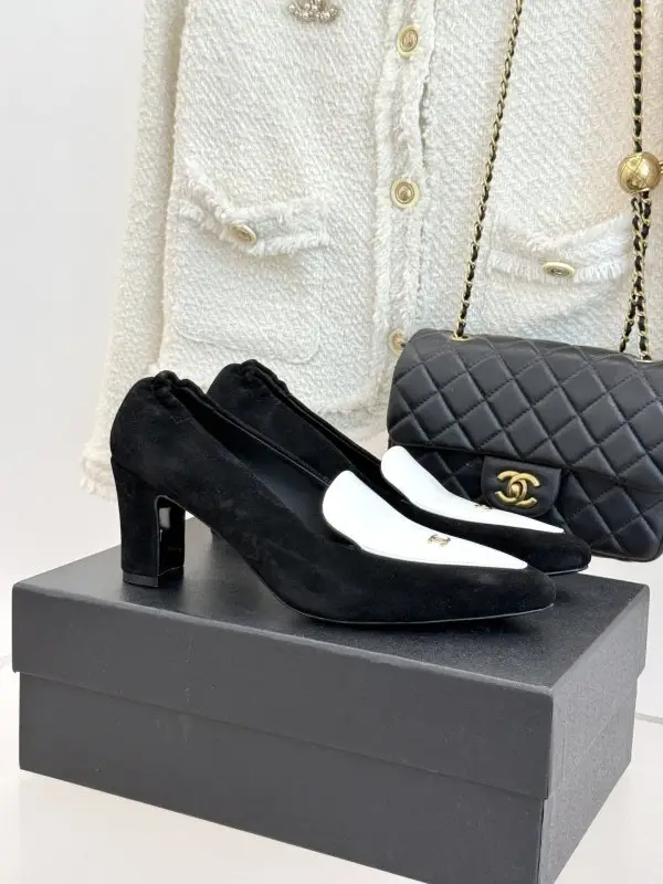 Chanel Туфли женские — Фото 1