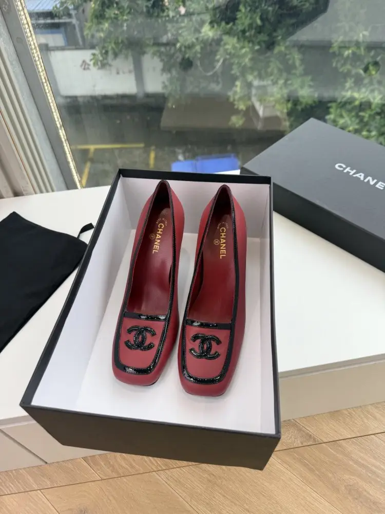 Chanel — Туфлі жіночі