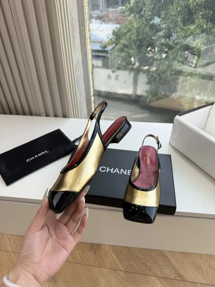 Chanel Shoes women's — Photo 2